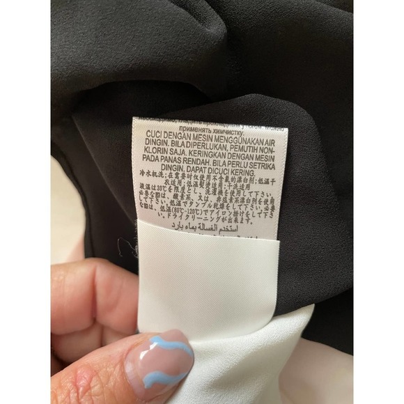 NWT BCBG Maxazria Womens Donella Wrap-Back Color-Block Top Size S - Picture 11 of 12